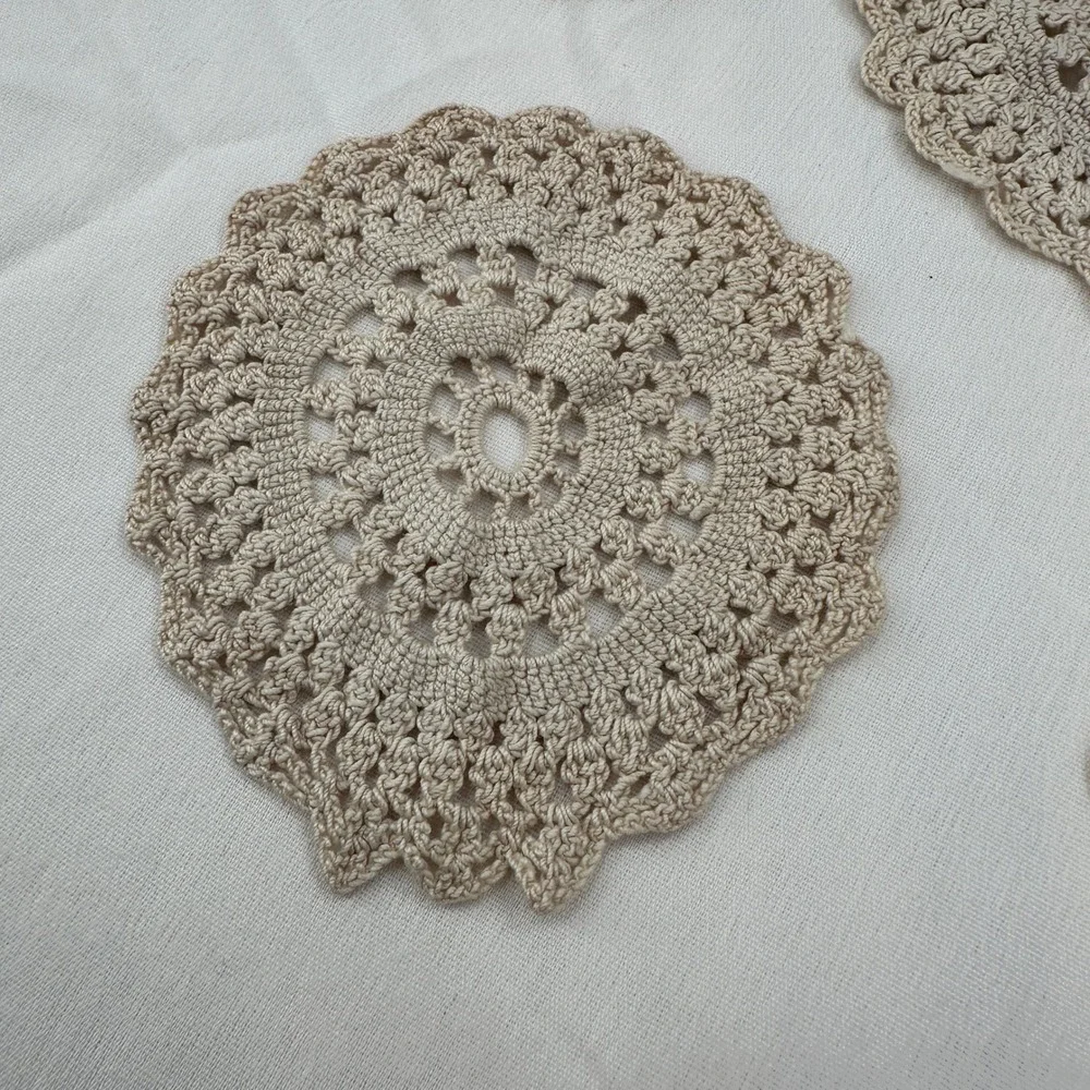 Set of 6 Round‎ Crochet Doilie Coasters Beige Vintage Handmade Table Decor